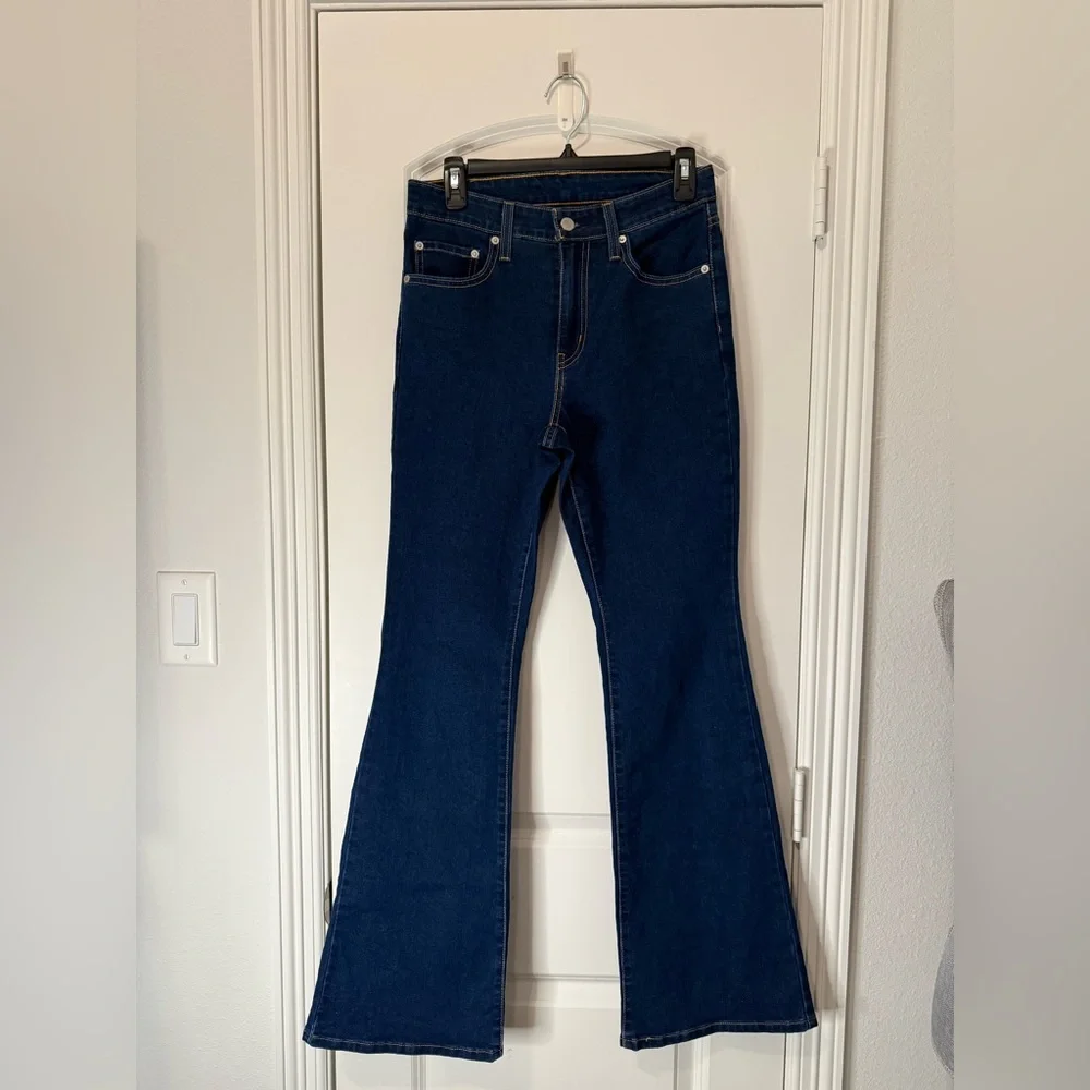 Levi's Women's High-Rise Flare | W27 L32 - Picture 5 of 13